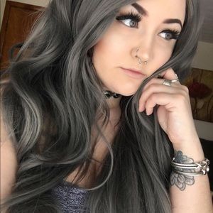 Meet your Posher, Dominique